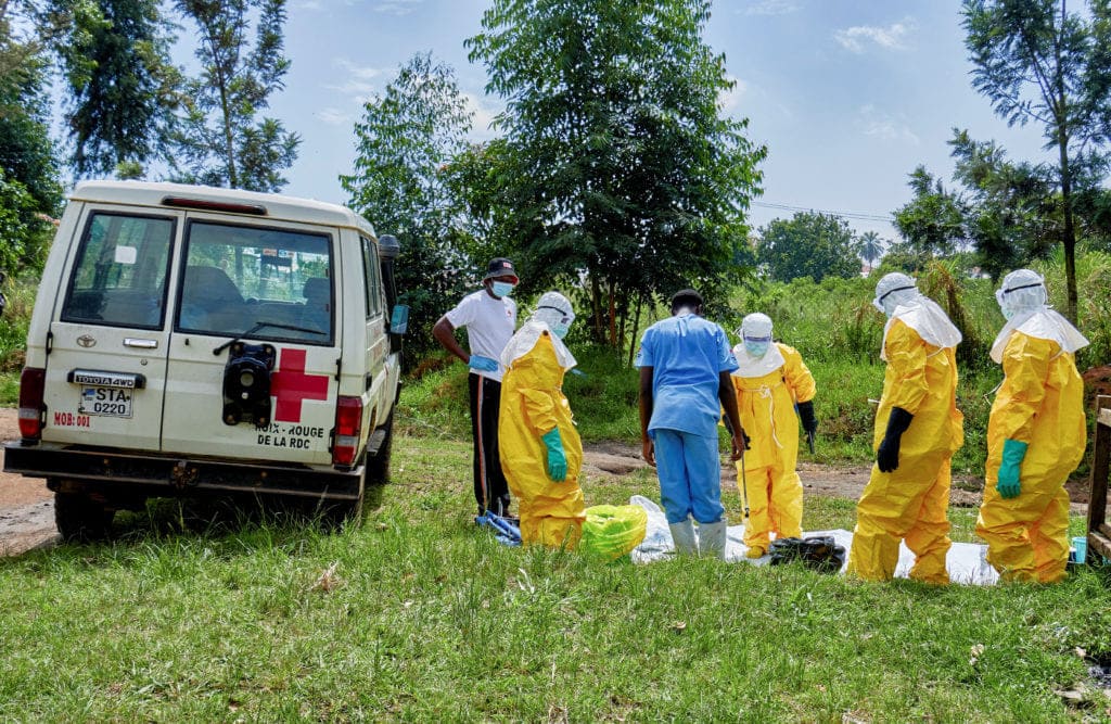 Ebola tại Congo: Vì sao thịt rừng, tập tục mai táng và tin giả khiến dịch bệnh bùng phát nghiêm trọng?