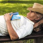 Ngủ trưa nhiều có liên quan đến Alzheimer? Chuyên gia giải thích mối liên hệ đáng chú ý