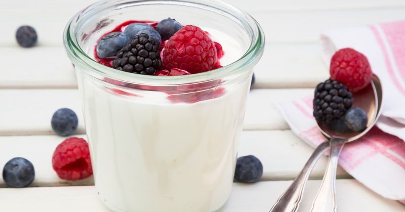 Quả Mâm Xôi và Sữa Chua