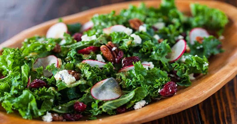 Món Ăn Cho Người Tiểu Đường: Giải Pháp Dinh Dưỡng Lành Mạnh 13 Salad Cải Kale